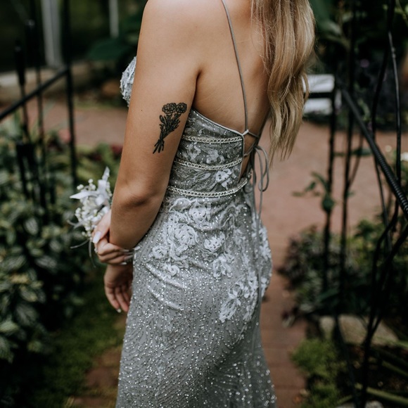 Sparkling silver grad dress - Picture 2 of 3